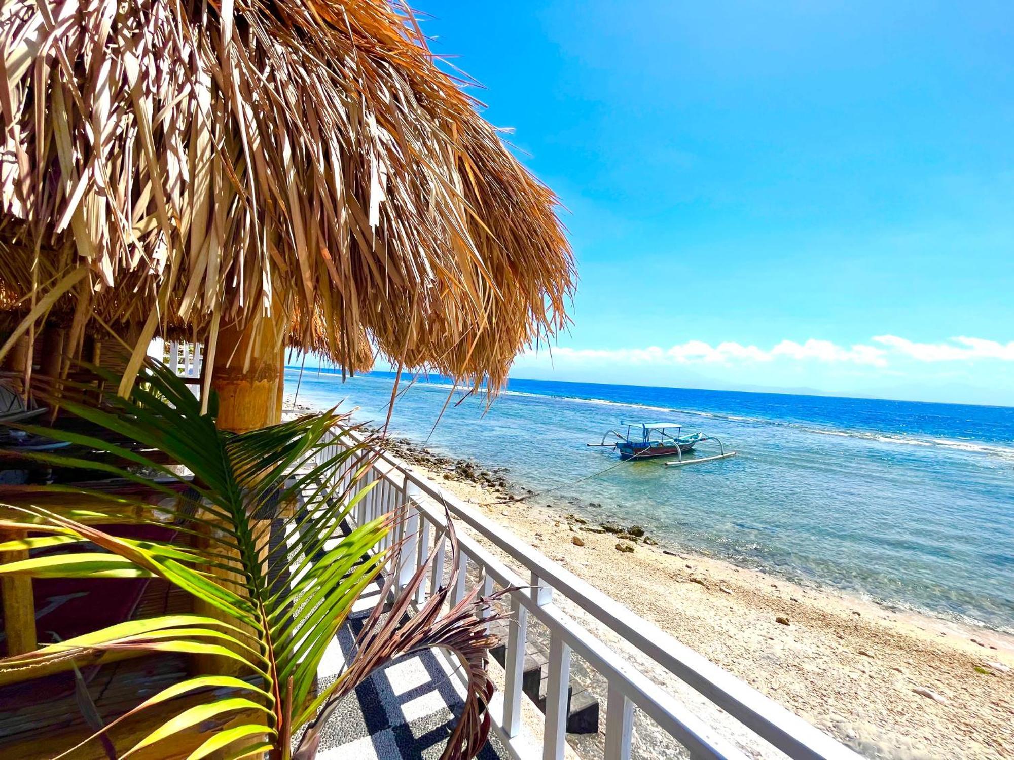 Coastal Inn Batununggul Dış mekan fotoğraf